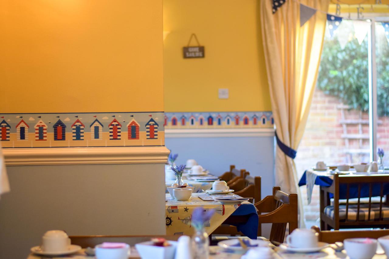 Eastbourne Reymar Bed & Breakfast ภายนอก รูปภาพ