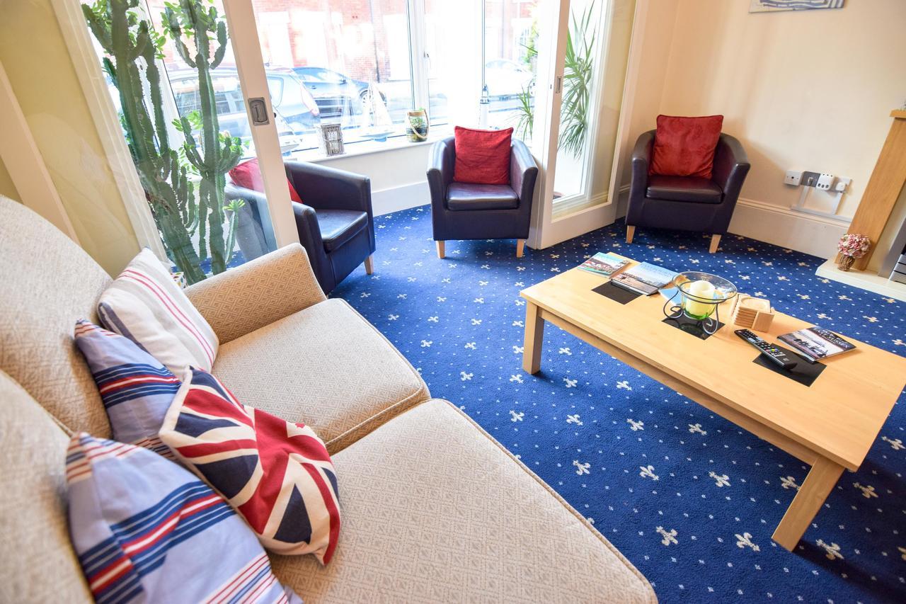 Eastbourne Reymar Bed & Breakfast ภายนอก รูปภาพ