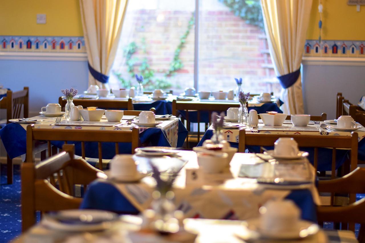 Eastbourne Reymar Bed & Breakfast ภายนอก รูปภาพ