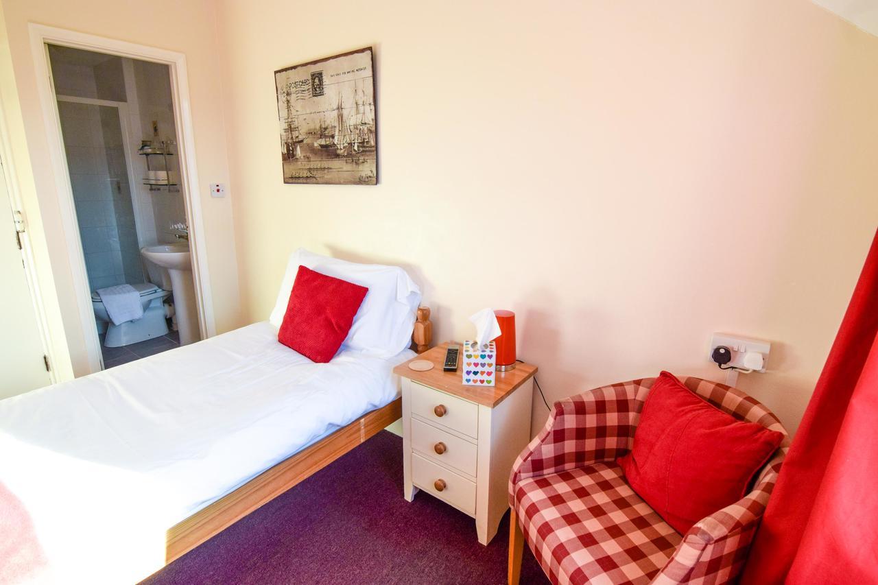 Eastbourne Reymar Bed & Breakfast ภายนอก รูปภาพ