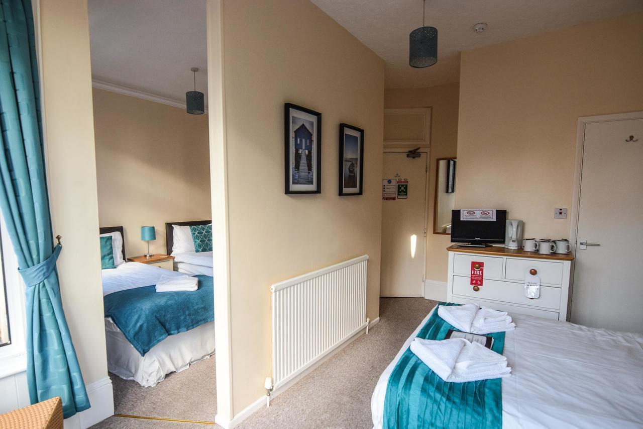 Eastbourne Reymar Bed & Breakfast ภายนอก รูปภาพ