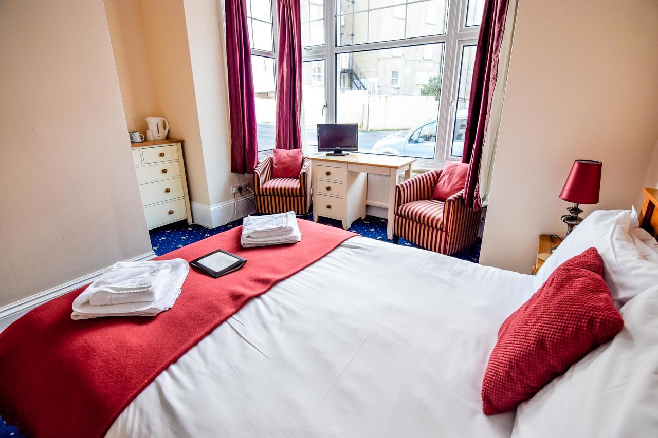 Eastbourne Reymar Bed & Breakfast ภายนอก รูปภาพ