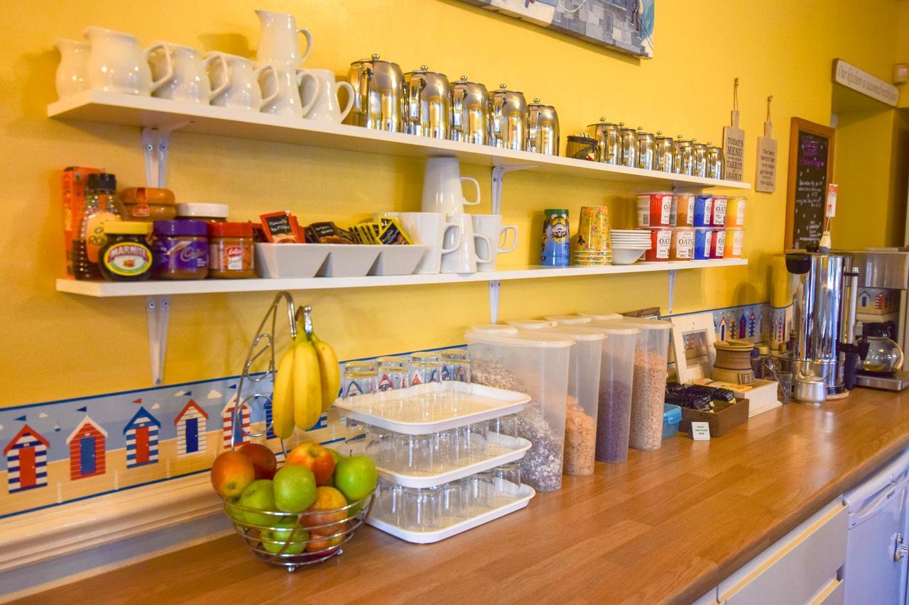 Eastbourne Reymar Bed & Breakfast ภายนอก รูปภาพ