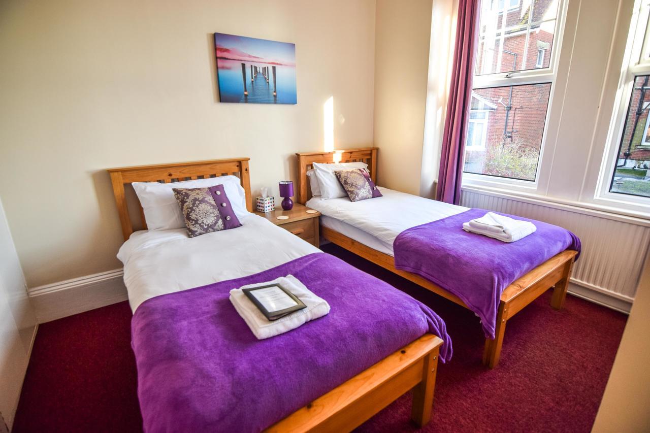 Eastbourne Reymar Bed & Breakfast ภายนอก รูปภาพ