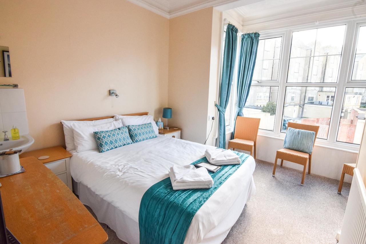 Eastbourne Reymar Bed & Breakfast ภายนอก รูปภาพ