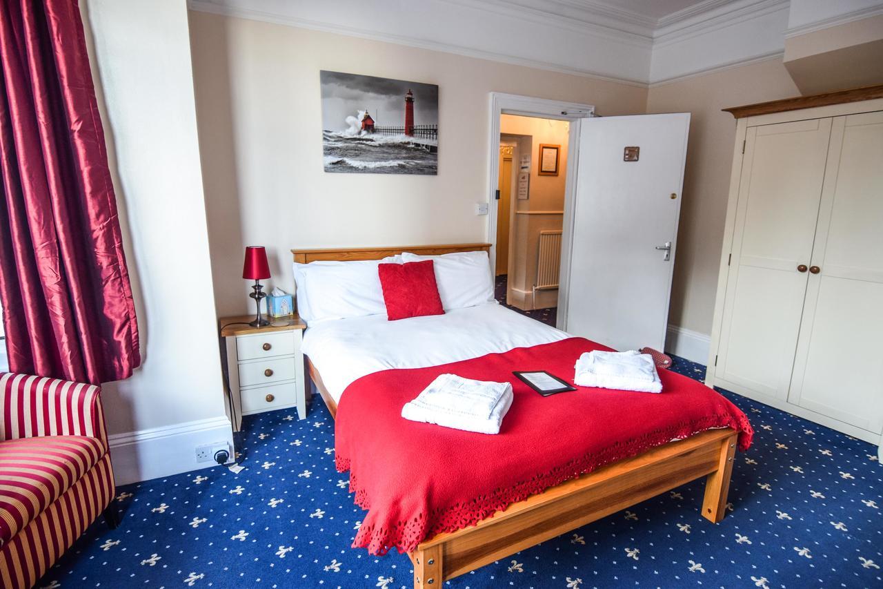Eastbourne Reymar Bed & Breakfast ภายนอก รูปภาพ